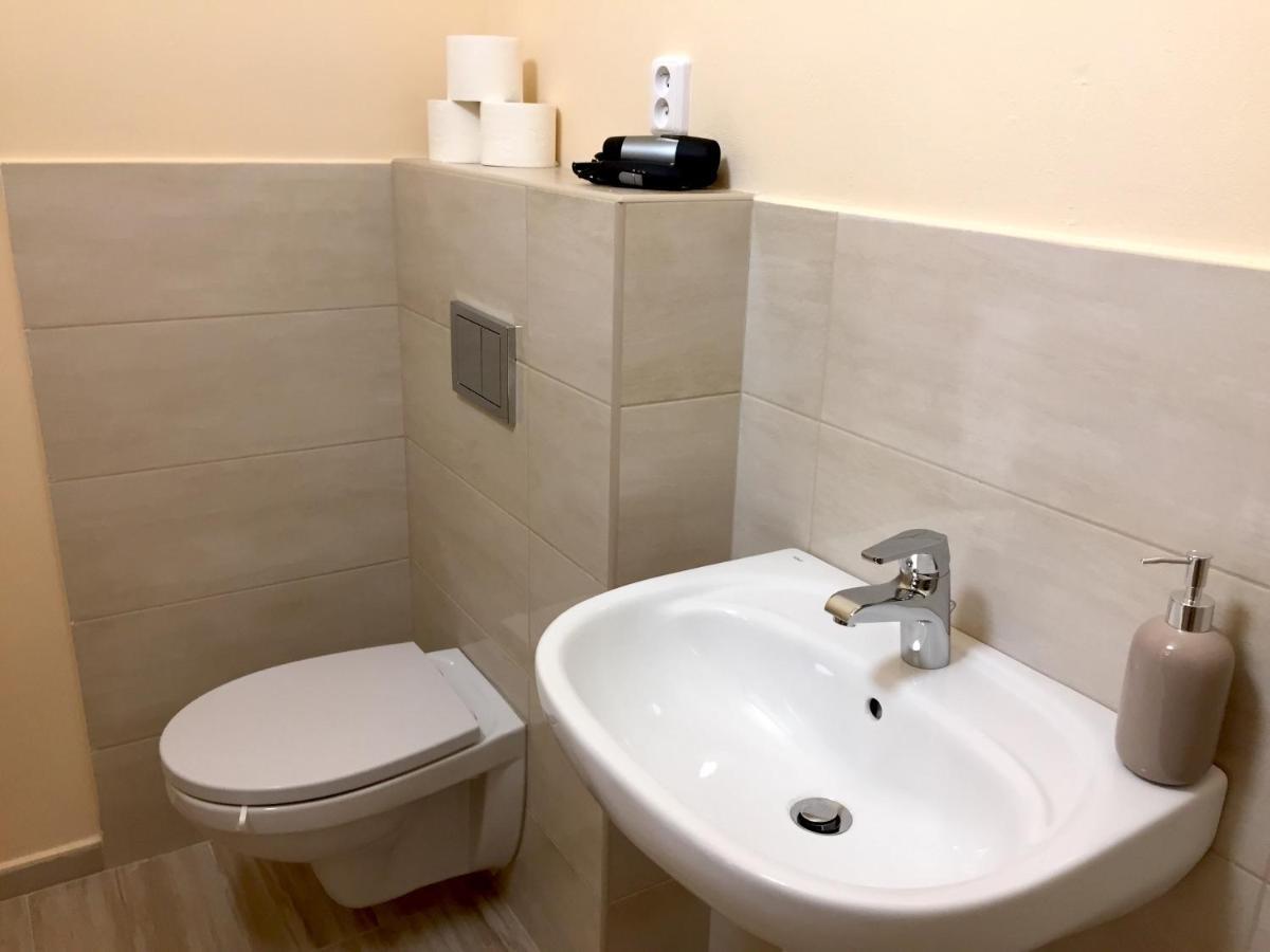 Timeout Minihostel ออลอโมตซ์ ภายนอก รูปภาพ